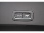Volvo XC40 B4 Plus Dark | Panoramadak met schuif-/kantelfunctie |  360º camera | Extra Getint Glas | Apple Carplay/Android Auto | Premium Audio by Harman Kardon | Electronic Climate Controle | 19 inch Lichtmetalen Velgen