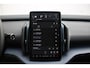 Volvo EX30 Single Motor Extended Range Plus 69 kWh Black Edition Europa | Adaptieve Cruise Control met Pilot Assist | Sfeerverlichting interieur | Premium audio by Harman Kardon | Verwarmbare voorstoelen + stuurwiel | Park Assist voor + achter | Parkeercamera | Blind Spot Information System |