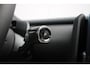 Volvo EX30 Single Motor Extended Range Plus 69 kWh Black Edition Europa | Adaptieve Cruise Control met Pilot Assist | Sfeerverlichting interieur | Premium audio by Harman Kardon | Verwarmbare voorstoelen + stuurwiel | Park Assist voor + achter | Parkeercamera | Blind Spot Information System |