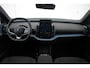 Volvo EX30 Single Motor Extended Range Plus 69 kWh Black Edition Europa | Adaptieve Cruise Control met Pilot Assist | Sfeerverlichting interieur | Premium audio by Harman Kardon | Verwarmbare voorstoelen + stuurwiel | Park Assist voor + achter | Parkeercamera | Blind Spot Information System |