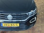 Volkswagen T-Roc 2.0 TSI 4Motion Sport Business R | BEATS Audio | Schuif/ Kantel Panorama Dak | Stoelverwarming | Camera | Stuurwiel Verwarmd | 19'' Suzuka Velgen | Camera | Climate Control | Adaptieve Cruise Control | LED Koplampen |
