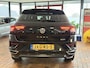 Volkswagen T-Roc 2.0 TSI 4Motion Sport Business R | BEATS Audio | Schuif/ Kantel Panorama Dak | Stoelverwarming | Camera | Stuurwiel Verwarmd | 19'' Suzuka Velgen | Camera | Climate Control | Adaptieve Cruise Control | LED Koplampen |