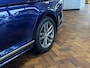Volkswagen Passat Variant 1.4 TSI Highline Business R | Schuif/ Kantel Panorama Dak | Lederen Bekleding | 3x R-Line | Matrix LED | Adaptieve Cruise Control | Keyless Entry | Stoelverwarming | Voorruit Verwarmd | Sfeerverlichting | Metallic Lak |