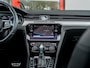 Volkswagen Passat Variant 1.4 TSI Highline Business R Line | Schuif/ Kantel Panorama Dak | Lederen Bekleding | 3x R-Line | Matrix LED | Adaptieve Cruise Control | Keyless Entry | Stoelverwarming | Voorruit Verwarmd | Sfeerverlichting | Metallic Lak |