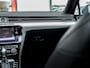 Volkswagen Passat Variant 1.4 TSI Highline Business R Line | Schuif/ Kantel Panorama Dak | Lederen Bekleding | 3x R-Line | Matrix LED | Adaptieve Cruise Control | Keyless Entry | Stoelverwarming | Voorruit Verwarmd | Sfeerverlichting | Metallic Lak |