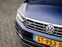 Volkswagen Passat Variant 1.4 TSI Highline Business R Line | Schuif/ Kantel Panorama Dak | Lederen Bekleding | 3x R-Line | Matrix LED | Adaptieve Cruise Control | Keyless Entry | Stoelverwarming | Voorruit Verwarmd | Sfeerverlichting | Metallic Lak |