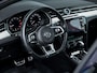 Volkswagen Passat Variant 1.4 TSI Highline Business R Line | Schuif/ Kantel Panorama Dak | Lederen Bekleding | 3x R-Line | Matrix LED | Adaptieve Cruise Control | Keyless Entry | Stoelverwarming | Voorruit Verwarmd | Sfeerverlichting | Metallic Lak |