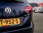 Volkswagen Passat Variant 1.4 TSI Highline Business R | Schuif/ Kantel Panorama Dak | Lederen Bekleding | 3x R-Line | Matrix LED | Adaptieve Cruise Control | Keyless Entry | Stoelverwarming | Voorruit Verwarmd | Sfeerverlichting | Metallic Lak |