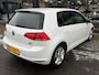 Volkswagen Golf 1.2 TSI Highline Parelmoer Massage stoelen / inparkeer systeem!!