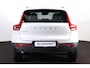 Volvo XC40 T5 Recharge Plus Dark - IntelliSafe Assist - 360º Camera - Verwarmde voorstoelen & stuur - Parkeersensoren voor & achter - Elektr. bedienb. voorstoelen met geheugen links - Draadloze tel. lader - Extra getint glas - 19' LMV