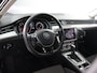 Volkswagen Passat 1.4 TSI Comfortline Business (NL-Auto / Pano / Camera / ACC / 19'')