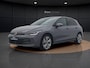Volkswagen Golf 1.5 eTSI Life Edition | 17" | Camera | Keyless | ACC | Navigatie | Carplay |