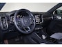 Volvo XC40 T4 Recharge Plus Bright - Harman/Kardon audio - Parkeercamera achter - Verwarmde voorstoelen & stuur - Parkeersensoren voor & achter - Elektr. bedienb. voorstoelen met geheugen links - Draadloze tel. lader - Cruise Control - Extra getint glas - 18' LMV