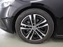 Mercedes-Benz B-klasse 180 Business Line | Panoramadak | Stoelverwarming | Hoge Zit | Voorbereiding Adaptieve Cruise | Zwart Leder look |