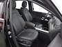 Mercedes-Benz B-klasse 180 Business Line | Panoramadak | Stoelverwarming | Hoge Zit | Voorbereiding Adaptieve Cruise | Zwart Leder look |