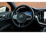 Volvo V60 T8 Plug-in hybrid AWD Ultra Perf. Ed. Dark | 20 inch Polestar wielen | Panoramadak met schuif-/ kantelfunctie | Head up display | Polestar Engineered optimisation| 360 graden camera | Premium audio by Harman Kardon | Elektrisch bedienbare voorstoelen met geheugenfunctie | Stoel-/ stuurwielverwarming | Verwarmde achterbank | Adaptieve cruise control | BLIS