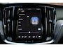 Volvo V60 T8 Plug-in hybrid AWD Ultra Perf. Ed. Dark Panoramisch schuif-/ kanteldak | Head up display | Polestar Engineered optimisation| 360 graden camera | Harman Kardon | Elektrisch bedienbare voorstoelen met geheugenfunctie | Stoel-/ stuurwielverwarming | Verwarmde achterbank | Adaptieve cruise control | BLIS