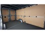 Mercedes-Benz Sprinter 317 CDI L2 H1 Select | 3 zits | Trekhaak | LED koplampen | Parkeersensoren Achter | Vloer en Wand betimmering |