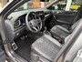 Volkswagen T-Roc 1.5 TSI R-Line Business 150PK / ACHTERUITRIJCAMERA / CARPLAY