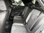 Volkswagen T-Roc 1.5 TSI R-Line Business 150PK / ACHTERUITRIJCAMERA / CARPLAY