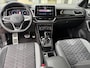 Volkswagen T-Roc 1.5 TSI R-Line Business 150PK / ACHTERUITRIJCAMERA / CARPLAY