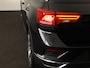 Volkswagen T-Roc 1.0 TSI Style | Parkeersensoren (Park assist) | Adaptieve cruise control | Carplay & Android auto |