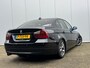 BMW 3-Serie 318i BUSINESS NAVIGATIE MOOIE LICHTMETALEN VELGEN CLIMA VERLAAGD