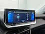 Peugeot e-2008 EV Allure 50 kWh (NAVIGATIE, CARPLAY, CAMERA, STOELVERWARMING, 1e EIGENAAR)