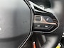 Peugeot e-2008 EV Allure 50 kWh (NAVIGATIE, CARPLAY, CAMERA, STOELVERWARMING, 1e EIGENAAR)