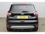 Ford Kuga 1.5-150pk EcoBoost Titanium. Nette Ford Kuga met een trekgewicht van maar liefst 2.000kg ! Autm. airco, stoel-, stuur- en voorraamverw., camera, parkeersensoren achter, navigatie, telefoonvoorb.,  17"LM wielen+all season banden, trekhaak, adapt. cruise cntrl etc.