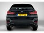 BMW X1 SDrive18i High Executive M Sport (M-PAKKET, SFEER, CAMERA, LED, SPORTSTOELEN, STOELVERWARMING, DEALER ONDERHOUDEN)