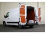 Renault Master 2.3 dCi 135pk L2 H2 Airco Navigatie Camera Trekhaak