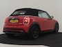 MINI Cooper 1.5 Classic 136pk | Cruise Control | Stoelverwarming | Head-up display | Navigatie | 16" LMV