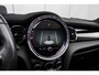MINI Cooper 1.5 Classic 136pk | Cruise Control | Stoelverwarming | Head-up display | Navigatie | 16" LMV
