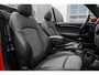 MINI Cooper 1.5 Classic 136pk | Cruise Control | Stoelverwarming | Head-up display | Navigatie | 16" LMV
