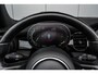 MINI Cooper 1.5 Classic 136pk | Cruise Control | Stoelverwarming | Head-up display | Navigatie | 16" LMV