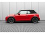 MINI Cooper 1.5 Classic 136pk | Cruise Control | Stoelverwarming | Head-up display | Navigatie | 16" LMV