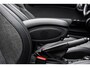 MINI Cooper 1.5 Classic 136pk | Cruise Control | Stoelverwarming | Head-up display | Navigatie | 16" LMV