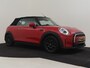 MINI Cooper 1.5 Classic 136pk | Cruise Control | Stoelverwarming | Head-up display | Navigatie | 16" LMV