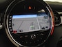 MINI Cooper 1.5 Classic 136pk | Cruise Control | Stoelverwarming | Head-up display | Navigatie | 16" LMV