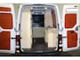 Volkswagen Crafter 2.0 TDI 177pk L3 H3 Automaat Airco Navigatie Camera Trekhaak