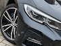 BMW 3-Serie 330e High Executive M-Sport Automaat 292 PK / BMW Live Cockpit Prof / Head-Up / Harman-Kardon HiFi / BMW Laser Light / Schuif Kanteldak / M-Onderstel / Apple CarPlay / Shadow Line / 1e Eigenaar!