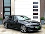BMW 3-Serie 330e High Executive M-Sport Automaat 292 PK / BMW Live Cockpit Prof / Head-Up / Harman-Kardon HiFi / BMW Laser Light / Schuif Kanteldak / M-Onderstel / Apple CarPlay / Shadow Line / 1e Eigenaar!