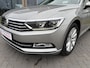 Volkswagen Passat Variant 1.8 TSI DSG Highline 180pk Trekhaak I Camera App connect