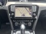 Volkswagen Passat Variant 1.8 TSI DSG Highline 180pk Trekhaak I Camera App connect