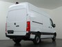 Mercedes-Benz eSprinter 414 L2 H2 RWD PRO 81kWh | Trekhaak | Smartphone integratie pakket | 115 kW Snelladen | Achteruitrijcamera | Standkachel | Stoelverwarming |