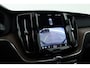 Volvo XC60 2.0 T6 Plug-in hybrid AWD Plus Dark - Luchtvering | Pano | Dig. Cockpit | Nav+App.Connect | Ventilatie | Stuur+Stoelverw. | Leder+Memory | 360*+PDC | Led v
