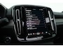 Volvo XC40 2.0 B4 Plus Dark | Pano | Elek. Trekhaak | Dig. Cockpit | Harman/Kardon | Bliss | Memory | Stoel-stuurverw. | 360*+PDC | Nav+App.Connect v