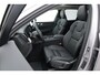 Volvo XC60 2.0 T8 Plug-in hybrid AWD Ultra Dark | Luchtvering | Pano | Dig. Cockpit | Bowers/Wilkens | Bliss | HUD | Ventilatie | Stuur-Stoelverw. | 360*+PDC | Elek. Klep | 21'' V