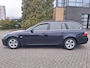BMW 5-Serie Touring 523i Business Line NETTE AUTO RIJDT EN SCHAKELT GOED